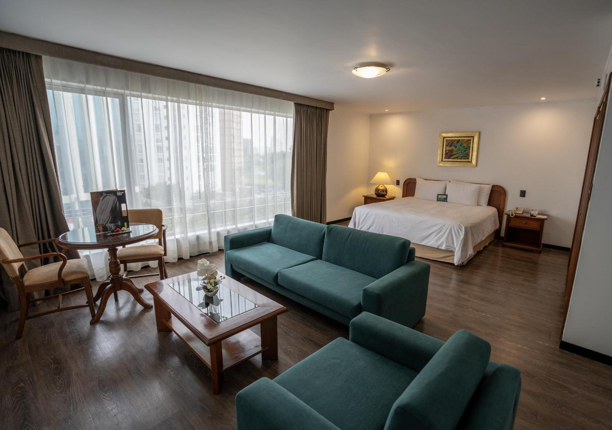 Bth Hotel Lima Golf Exterior foto